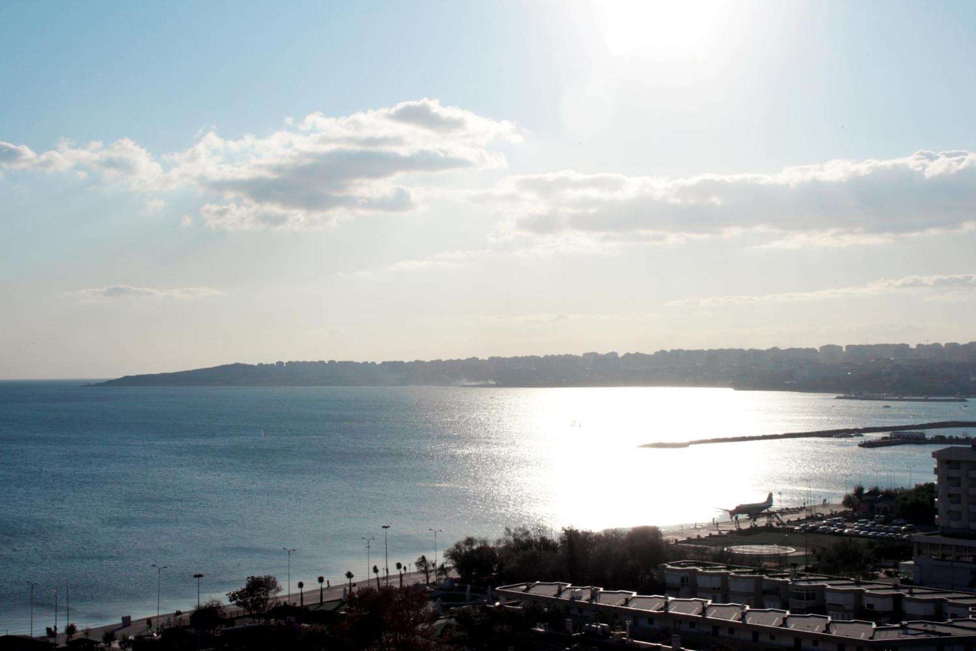 โรงแรมอีเซอพรีเมี่ยมแอนด์สปา บูยูกเชกเมเช ภายนอก รูปภาพ View of the Sea of Galilee