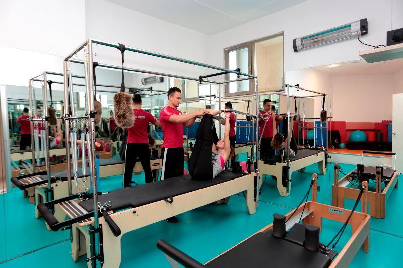 โรงแรมอีเซอพรีเมี่ยมแอนด์สปา บูยูกเชกเมเช ภายนอก รูปภาพ Pilates studio