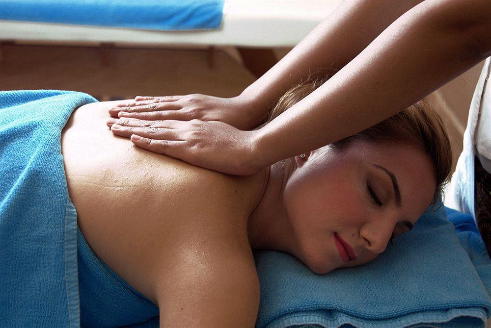 โรงแรมอีเซอพรีเมี่ยมแอนด์สปา บูยูกเชกเมเช ภายนอก รูปภาพ Massage